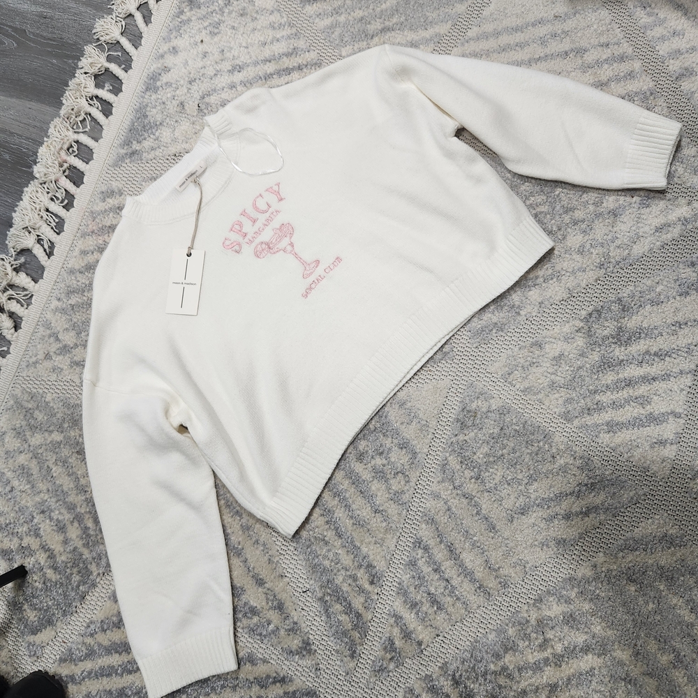moon & madison White Sweatshirt with Pink Graphic
